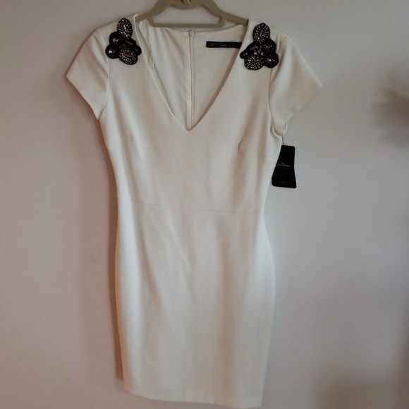 Zara Trafaluc V Neck dress- BNWT - Picture 4 of 7